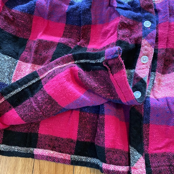 Girl top size 8-10T - Picture 2 of 2